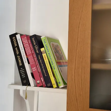 Apartamento Excellent Location St Anne's Park 2 Bed/bath Apartment, 5